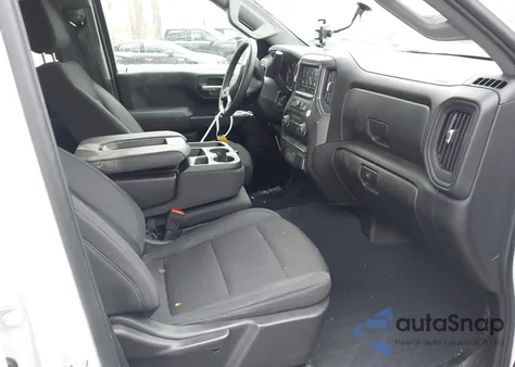 2024 Chevrolet Silverado 1500 4Wd Short Bed Custom z USA, uszkodzony, nr VIN 1GCPDBEK2RZ168837